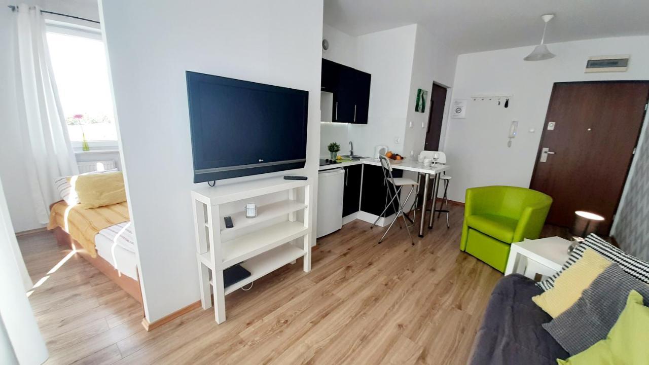 Apartament Z Balkonem I Bezplatnym Parkingiem 格但斯克 外观 照片
